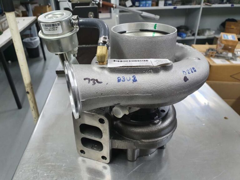 504040250 Turbocharger Iveco Eurocargo 150E28 HX35W Eastern